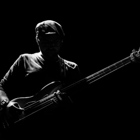 Ashbay, Black and white, Noir et blanc, Frédéric Bonnaud, FredB Art, Bass, man, Photo, Photographer, Live, Concert, Jasrod, Marseille, France