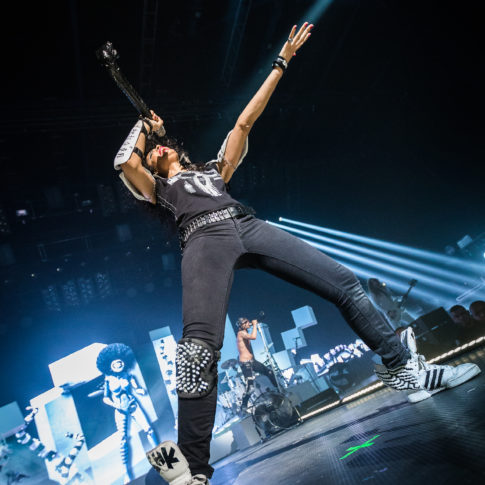 Shaka Ponk, Samaha, Dome, Frédéric Bonnaud, FredB Art, Singer, woman, Photo, Photographer, Live, Concert, Marseille, France