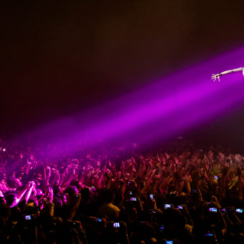 Shaka Ponk, Tour, Frédéric Bonnaud, FredB Art, Frah, Man, Photo, Photographer, Live, Concert, Le Dome, Jump, Marseille, France