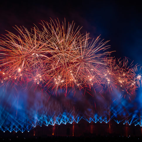 monteux, Feu d'artifice, Fireworks, couleur, pose longue, motion, Frédéric Bonnaud, FredB Art, Photo, Photographer, Photographe, Paysage, Marseille, France